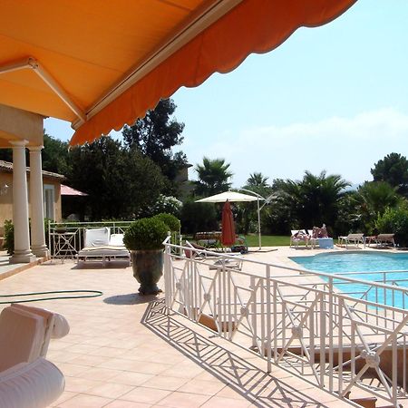 Hotel La Tarentane à Grimaud Extérieur photo