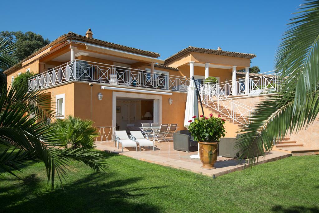 Hotel La Tarentane à Grimaud Extérieur photo
