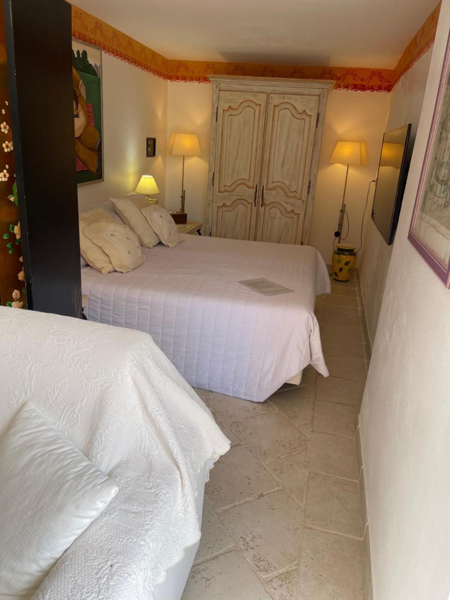 Hotel La Tarentane à Grimaud Extérieur photo