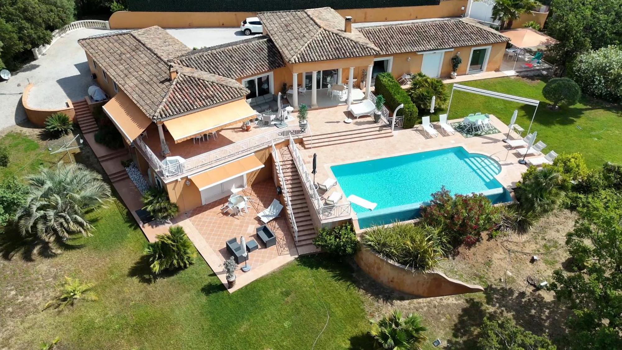 Hotel La Tarentane à Grimaud Extérieur photo