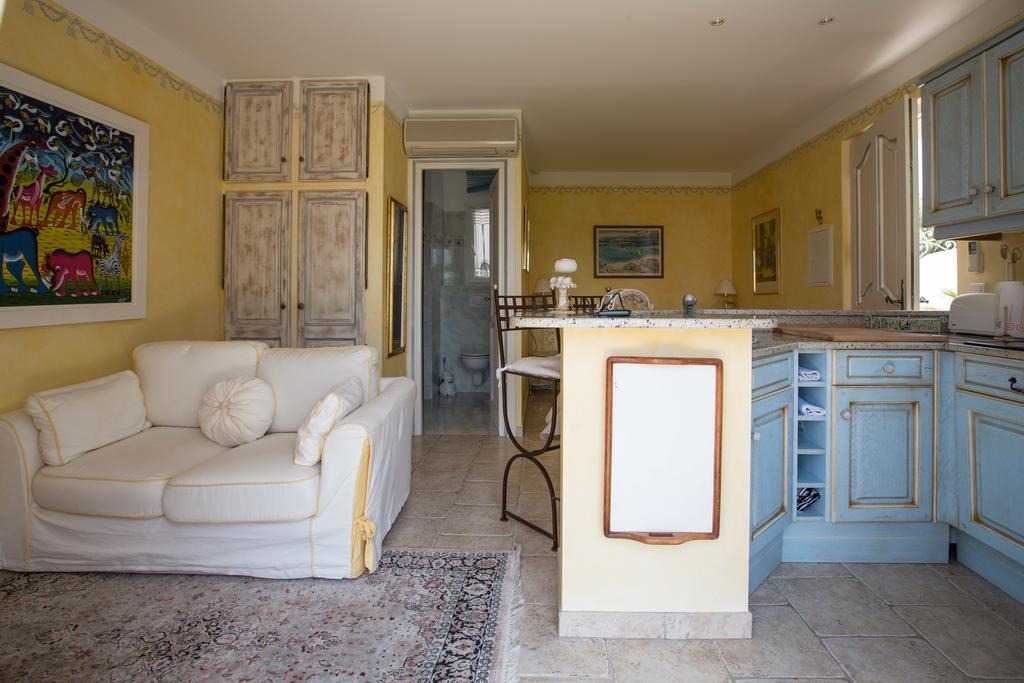 Hotel La Tarentane à Grimaud Extérieur photo