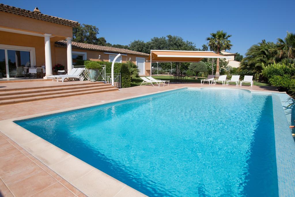 Hotel La Tarentane à Grimaud Chambre photo